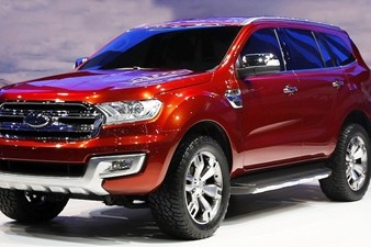 Omega Mobil FORD EVEREST TERBARU 