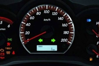 Omega Mobil Arti Tiga Warna Lampu Indikator di Mobil, Jarang yang Tahu 