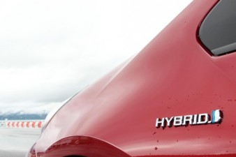 Omega Mobil Perawatan Mobil Hybrid Tidak Mahal 