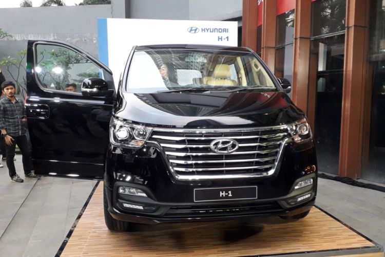 Omega Mobil Hyundai H-1  Belum Punya Harga Resmi 