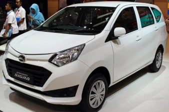 Omega Mobil Daftar mobil yang jadi Andalan untuk taksi online 