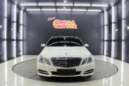 Omega Mobil MERCEDES BENZ E300 AT (KM 52.000) 