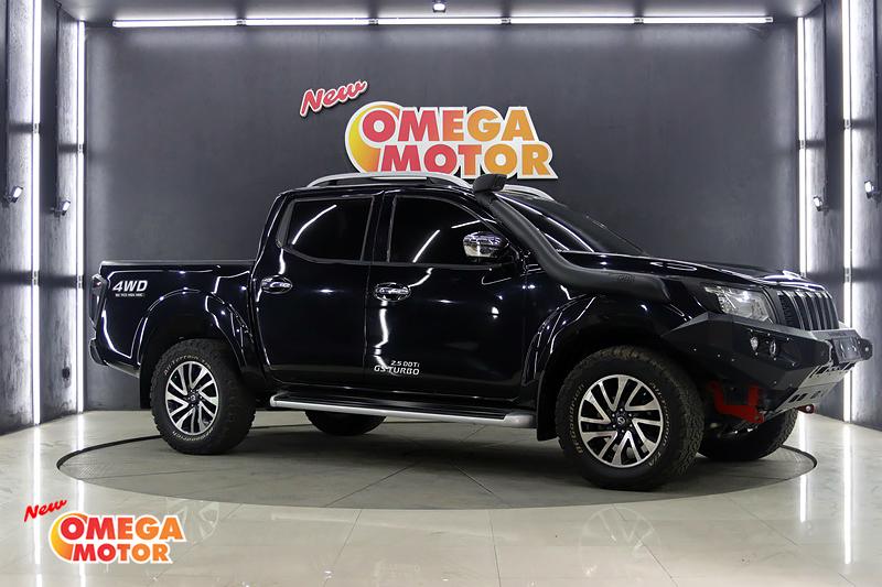 Omega Mobil N. NAVARA VL 2.5 4X4 AT (KM 54.302) 