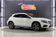 Omega Mobil MERCEDES BENZ GLA 200 AMG AT (KM 4.406) 