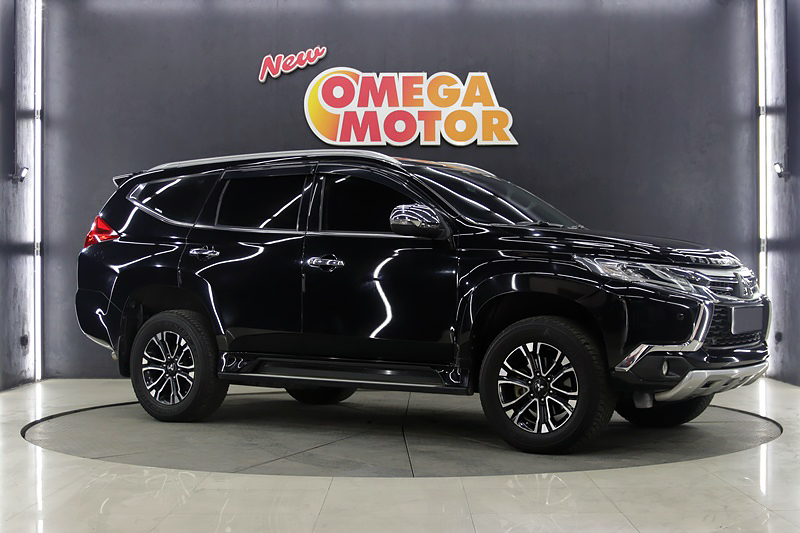 Omega Mobil MITS. PAJERO DAKAR ROCKSFORD 2.4 AT (KM 44.000) 