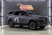 Omega Mobil T. FORTUNER 2.4 VRZ TRD AT (KM 23.276) 