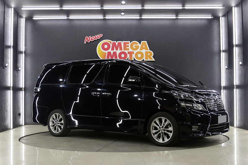 Omega Mobil T. VELLFIRE Z AUDIOLESS 2.4 AT (KM 30.000) 