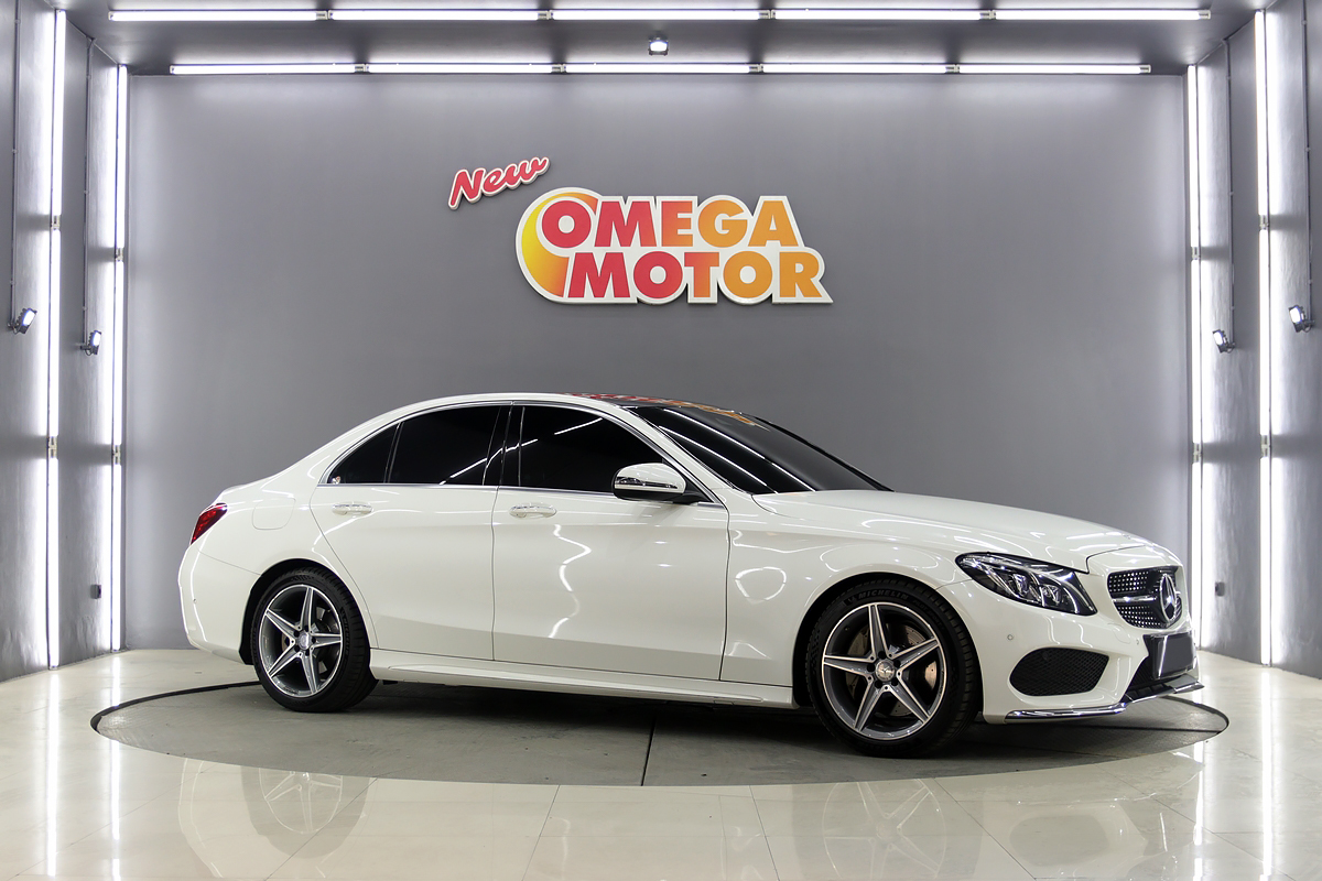 Omega Mobil MERCEDES BENZ C250 AT 