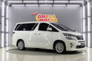 Omega Mobil T. VELLFIRE Z 2.4 AT (KM 49.124 