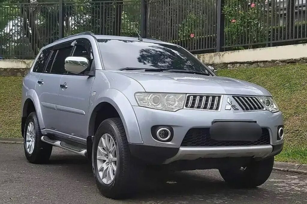 Omega Mobil Mobil Bekas Mitsubishi Pajero Sport Harganya Segini 