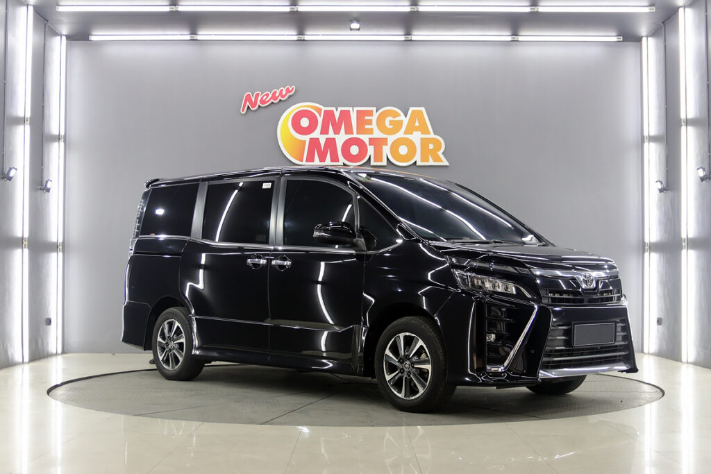 Omega Mobil T. VOXY 2.0 AT (KM 15.787) 