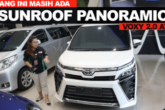 Omega Mobil READY MOBIL BEKAS TOYOTA VOXY 2.0 AT KM 37 RIBU TAHUN 2018 