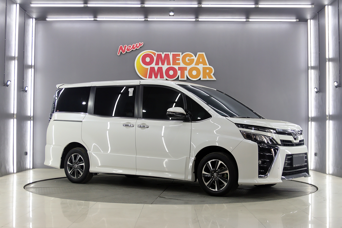 Omega Mobil T. VOXY 2.0 AT (KM 14.582) 
