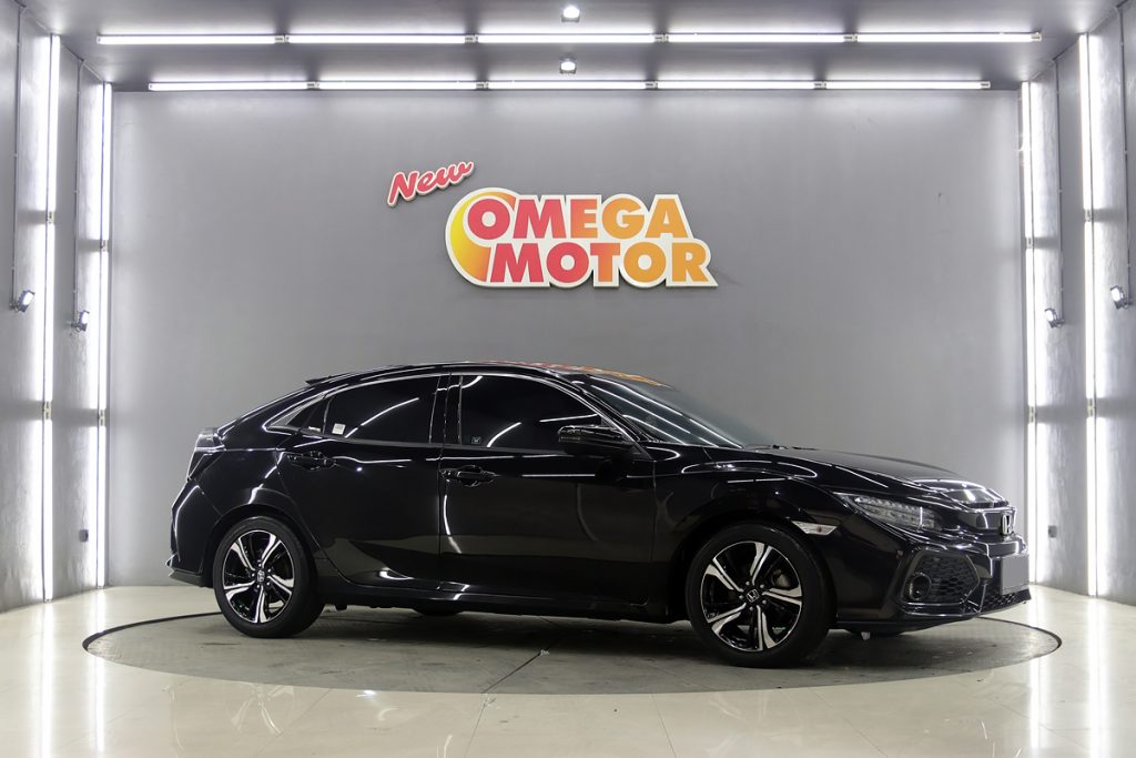 Omega Mobil H. CIVIC E HATCHBACK 1.5 AT (KM 29.679) 