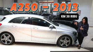 Omega Mobil READY! MERCEDES BENZ A250 AMG AT 2013 HATCHBACK KM 30RB 