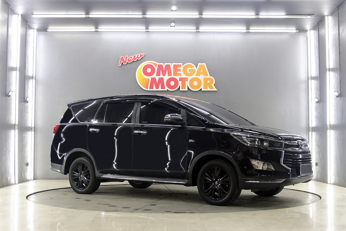 Omega Mobil T. INNOVA VENTURER 2.0 AT (KM 90.710) 