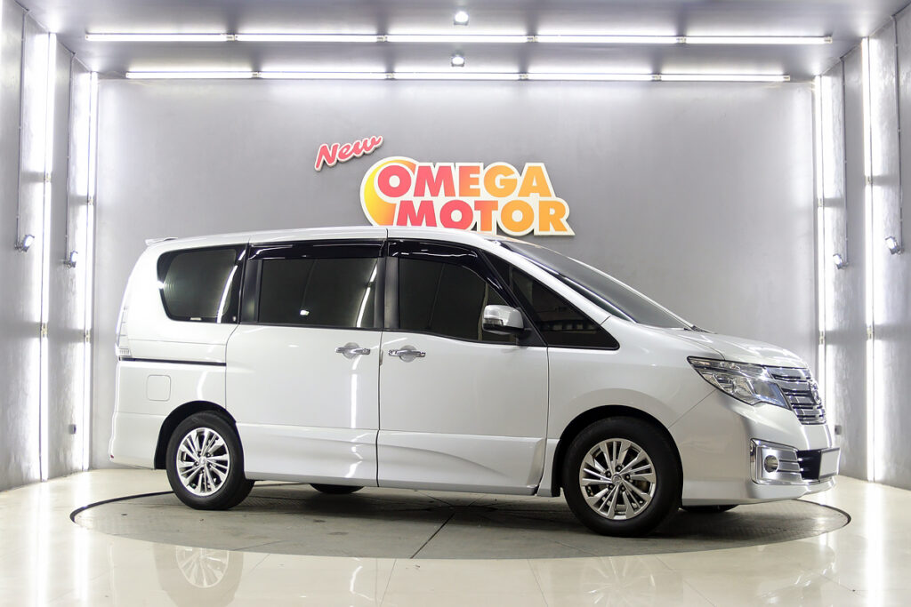 Omega Mobil N. SERENA HWS AUTECH PANORAMIC 2.0 AT (KM 56.456) 