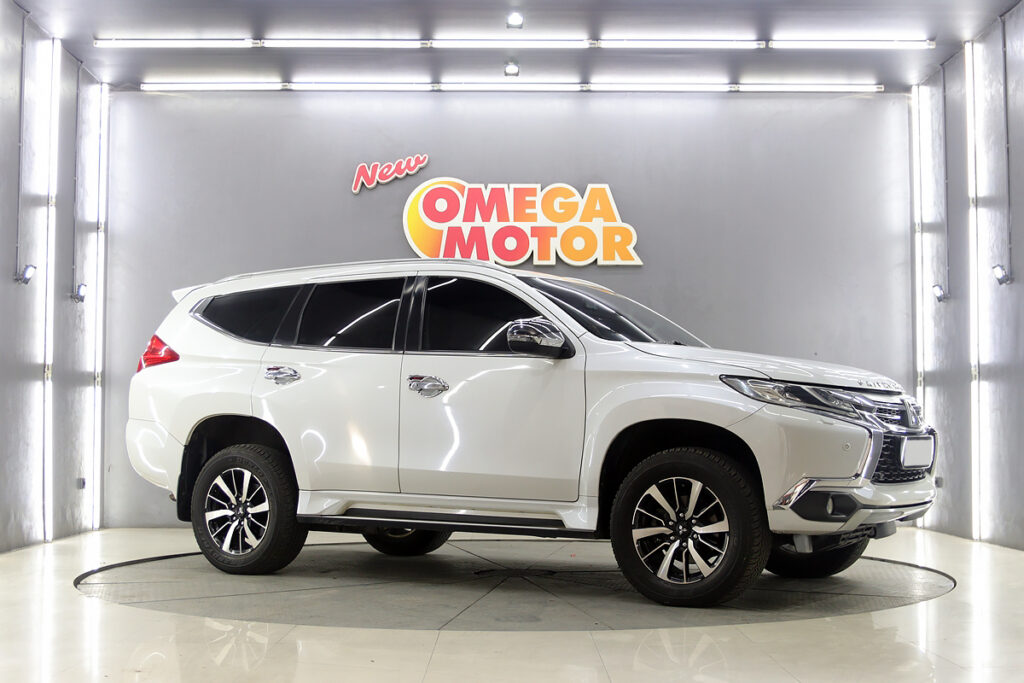 Omega Mobil MITS. PAJERO SPORT DAKAR 2.4 AT (KM 46.053) 