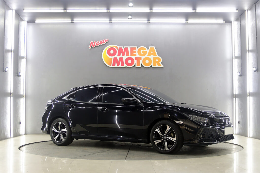 Omega Mobil H. CIVIC E HATCHBACK 1.5 AT (KM 41.289)