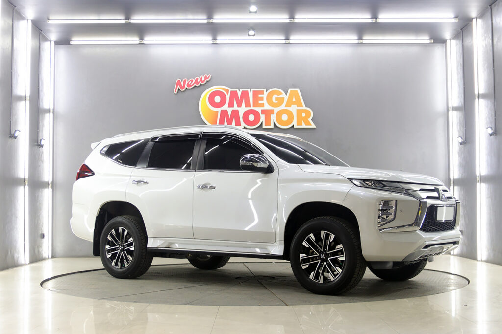 Omega Mobil MITS. PAJERO SPORT DAKAR 2.4 NEW MODEL AT (KM 38.524) 