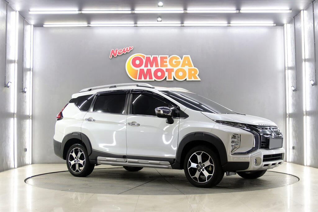 Omega Mobil MITS. XPANDER CROSS SPORT 1.5 AT (KM 33.682)