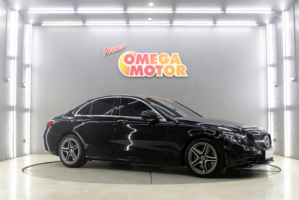 Omega Mobil MERCEDES BENZ C300 AT (KM 48.035) 
