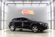 Omega Mobil MERCEDES BENZ GLA 200 AMG AT (KM 38.248) 