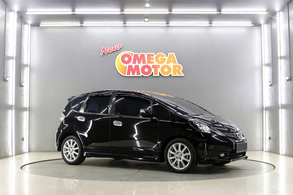 Omega Mobil H. JAZZ RS 1.5 AT (KM 60.631) 