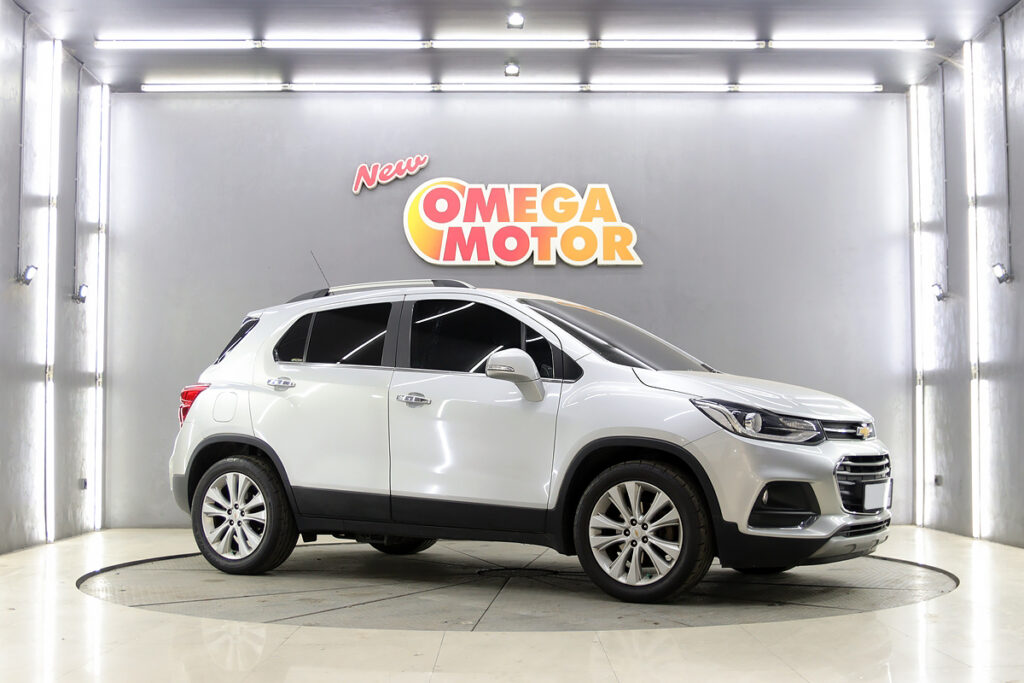 Omega Mobil CHEV. TRAX SUNROOF 1.4 TURBO PERMIER AT (KM 49.357)