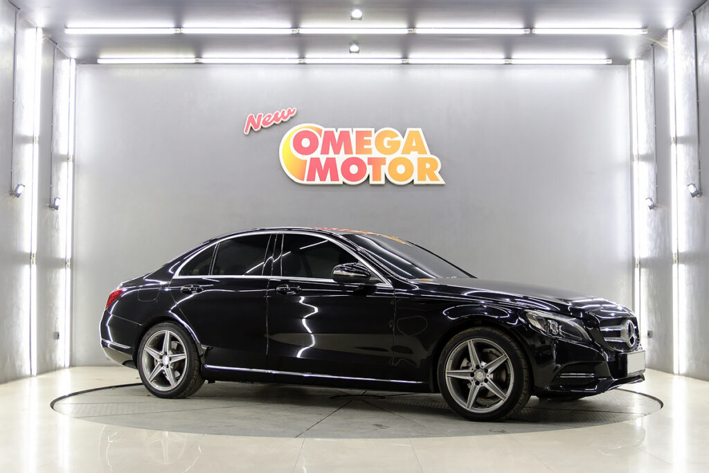 Omega Mobil MERCEDES BENZ C200 AVANTGARDE AT (KM 63.964) 