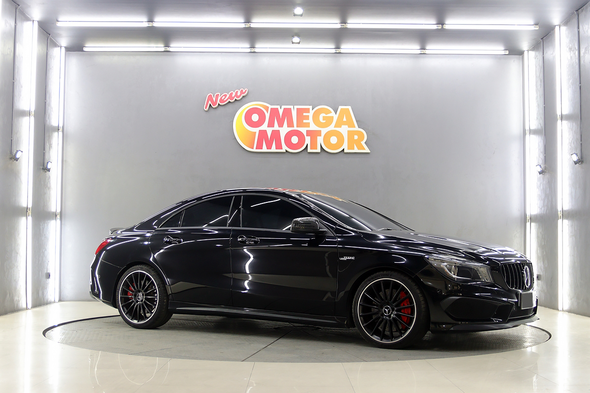 Omega Mobil MERCEDES BENZ CLA 45 AMG AT (KM 26.754) 