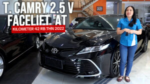 Omega Mobil TOYOTA CAMRY V 2.5 FACELIFT AT (KM 42RB TAHUN 2022 BERGARANSI 